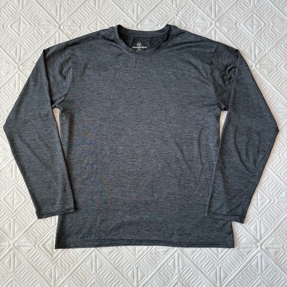 Re Realessentials Charcoal Long Sleeve Activewear Tee Size M - Picture 1 of 6